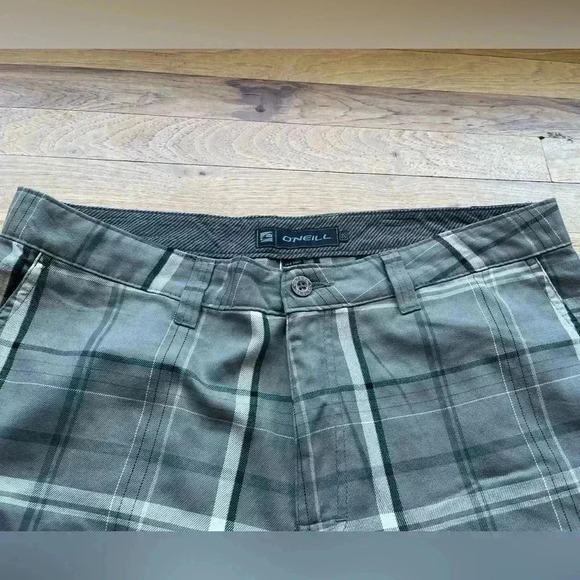 O’Neill Shorts (EUC) - Picture 4 of 7